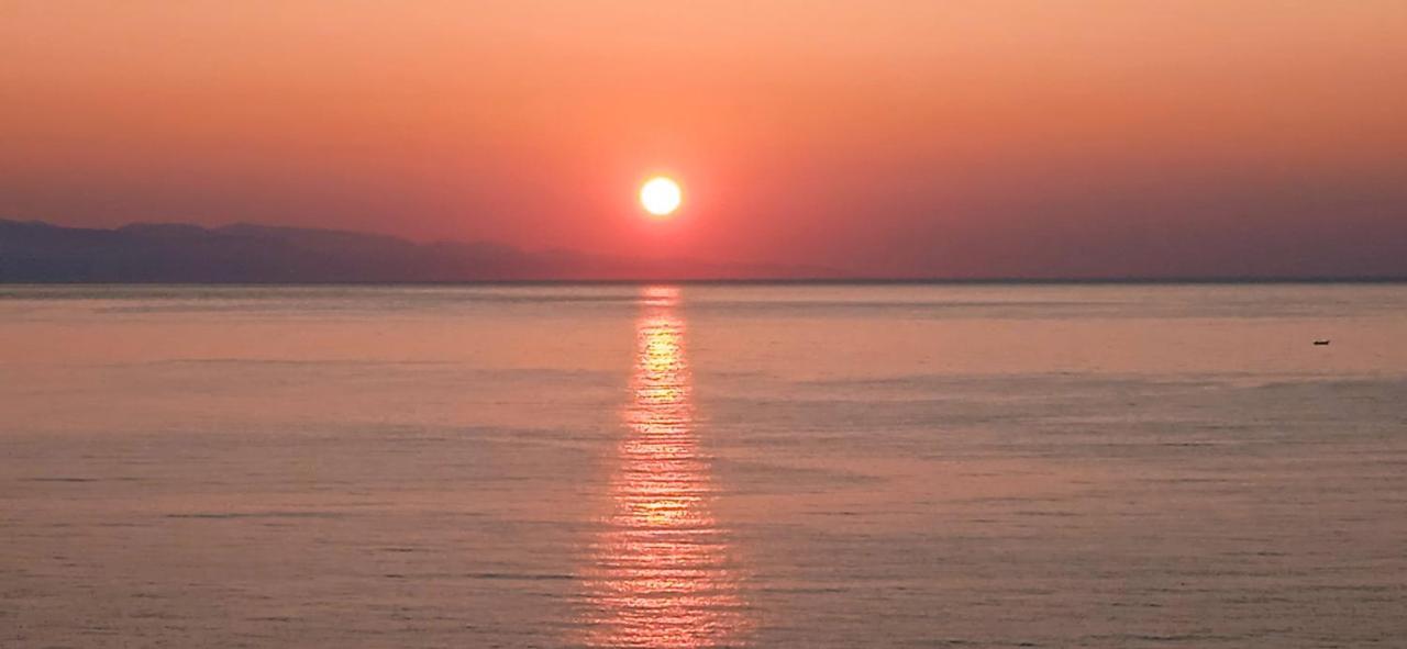 Donna Sicilia Hotel Giardini Naxos Exterior foto
